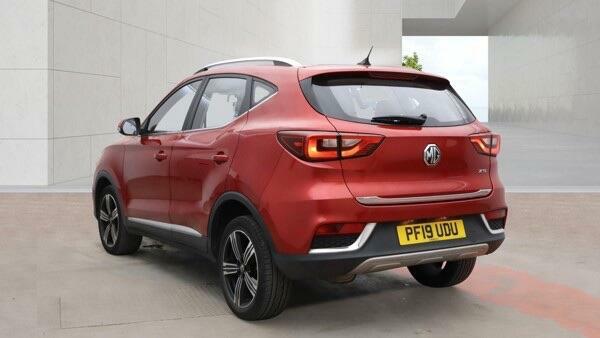 MG ZS Exclusive Red #6