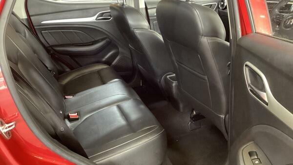 MG ZS Exclusive Red #3