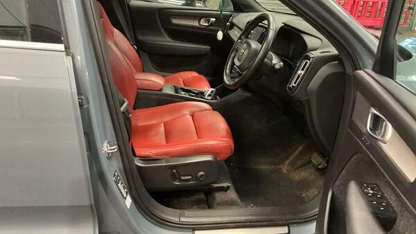 Volvo XC40 Inscription Pro Grey #2