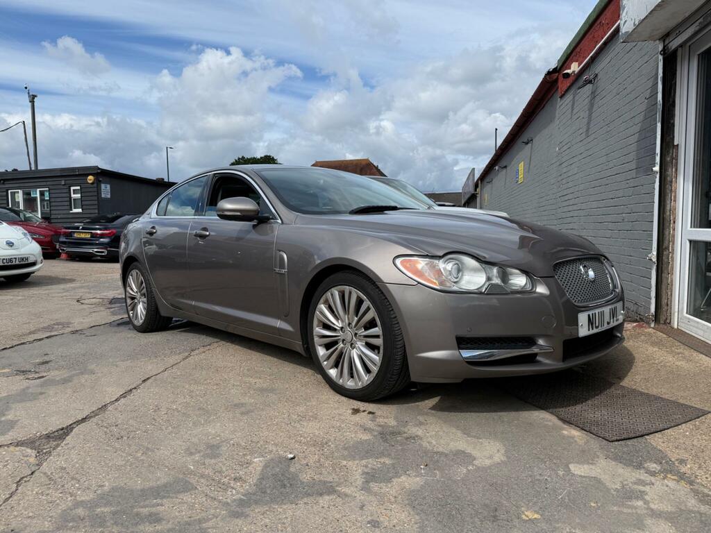 Jaguar XF 2.2 D Luxury 190 Bhp Black #7