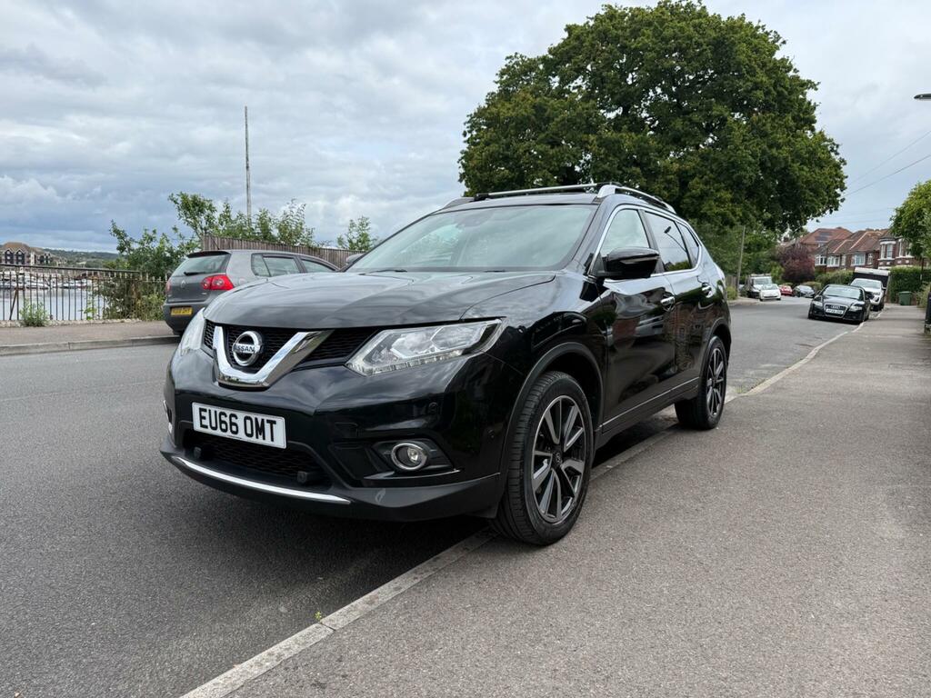 Nissan X-Trail Tekna Black #3