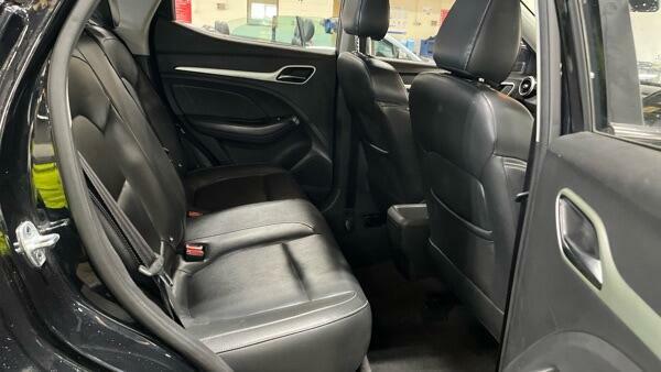MG ZS Exclusive Black #3