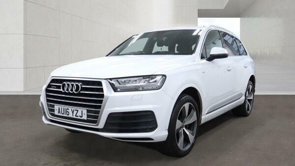 Audi Q7 S Line White