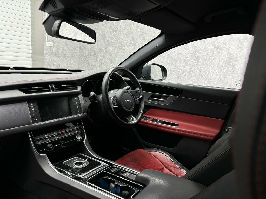 Jaguar XF 2.0D R-sport Euro 6 Ss VA65JFX Grey #5