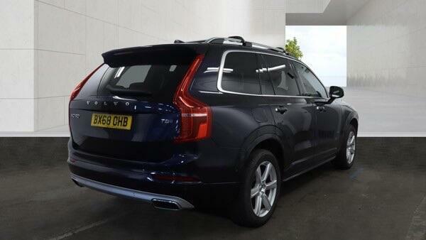 Volvo XC90 Momentum Pro Blue #4