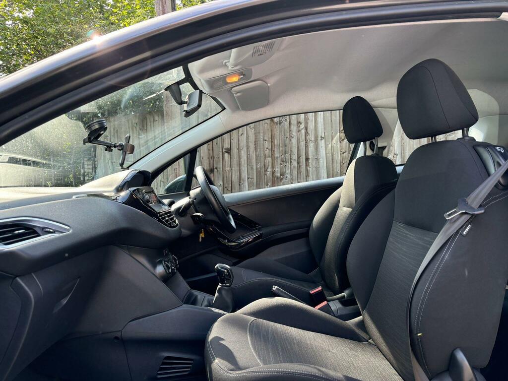 Peugeot 208 Access Plus White #5