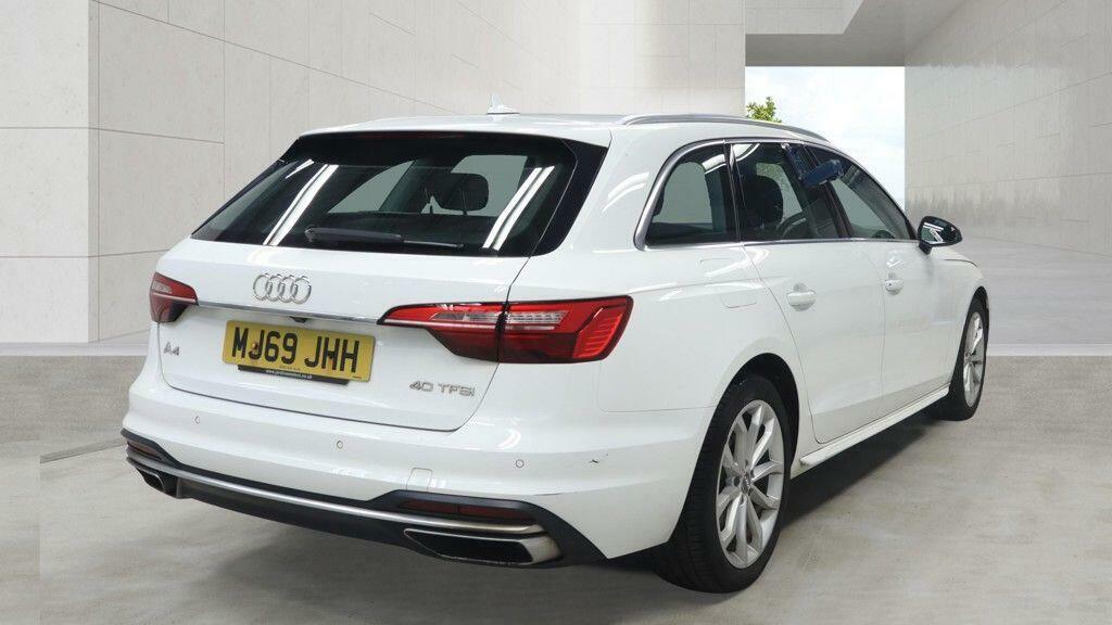 Audi A4 Avant Sport White #4