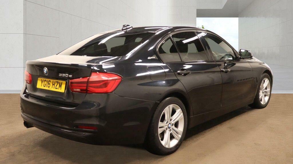 BMW 3 Series Sport Black #4