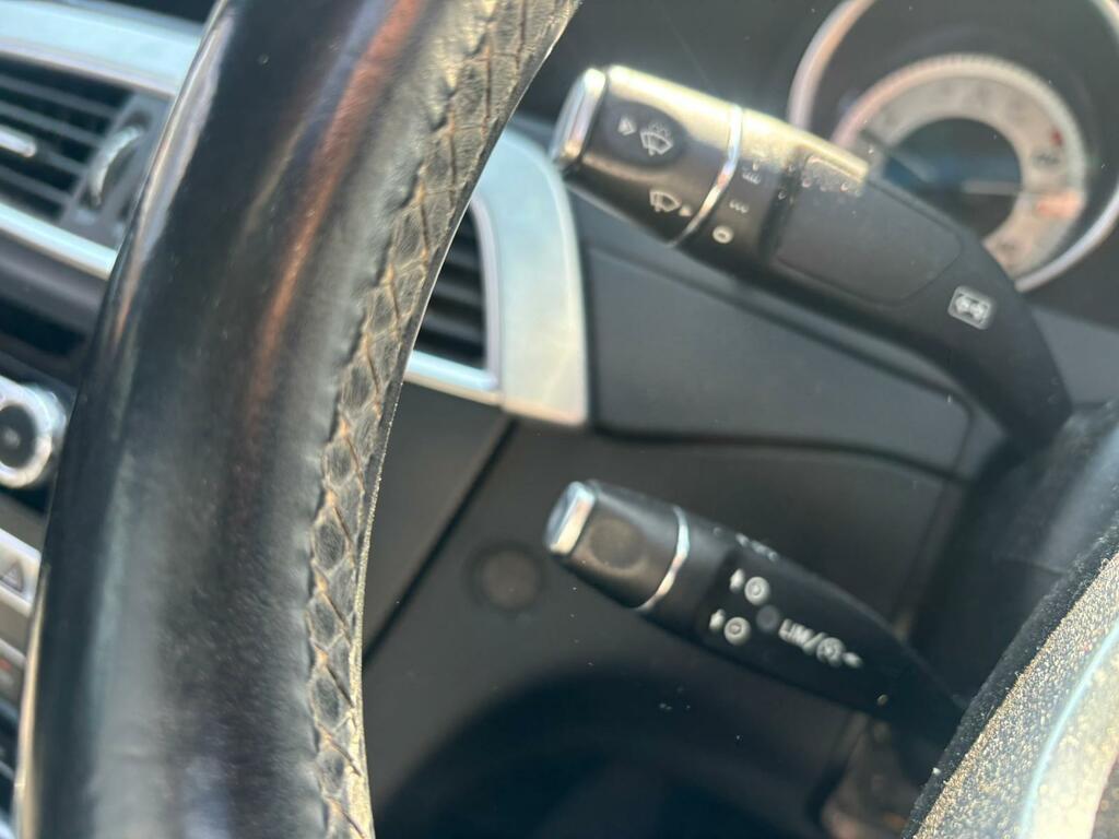 Mercedes-Benz C Class 2.1L Amg Sport White #9
