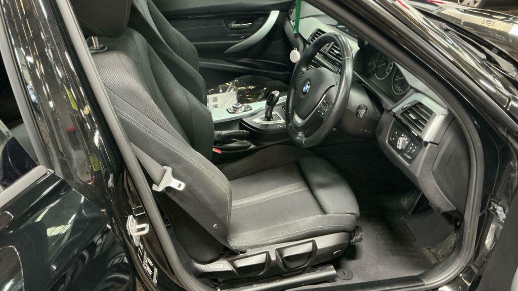 BMW 3 Series Sport Black #3