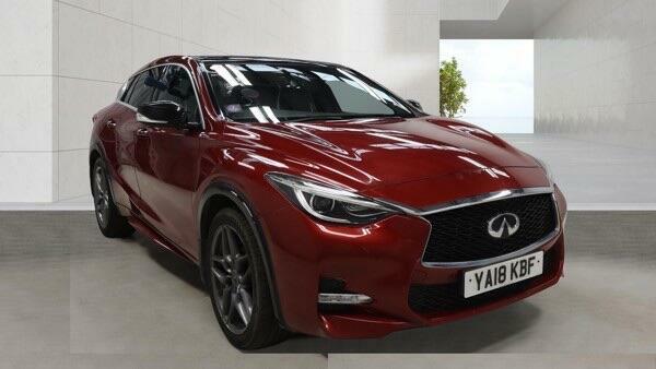 Infiniti Q30 Sport Tech Red #5