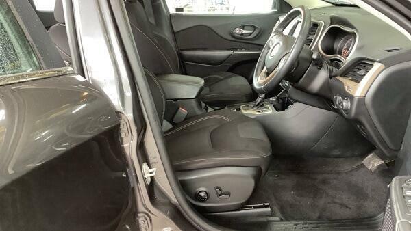 Jeep Cherokee Longitude Plus Grey #2