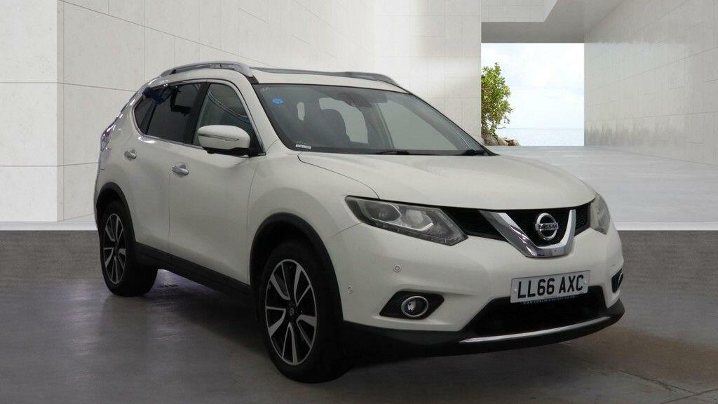 Nissan X-Trail Tekna White #5