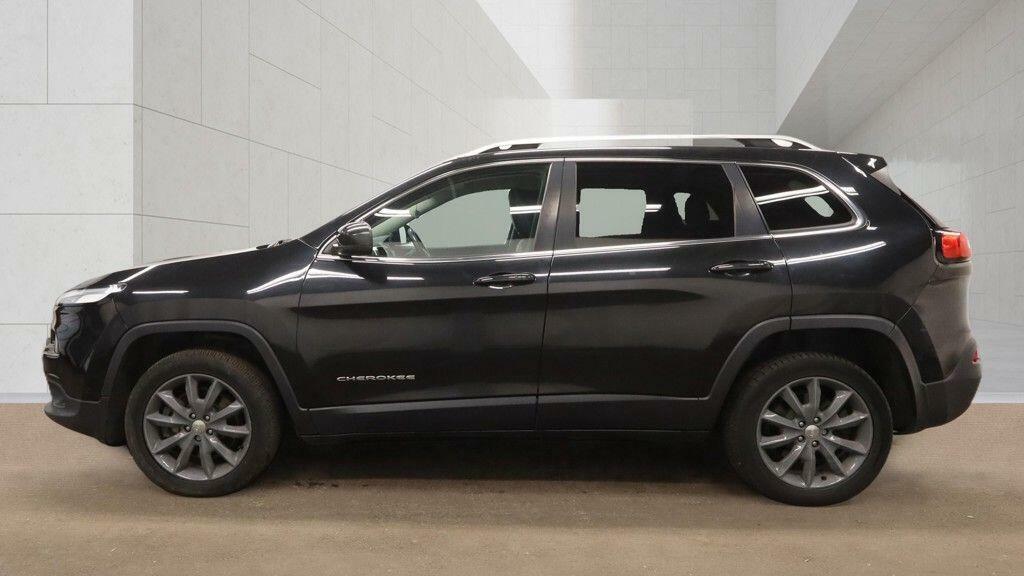 Jeep Cherokee Limited Black #5