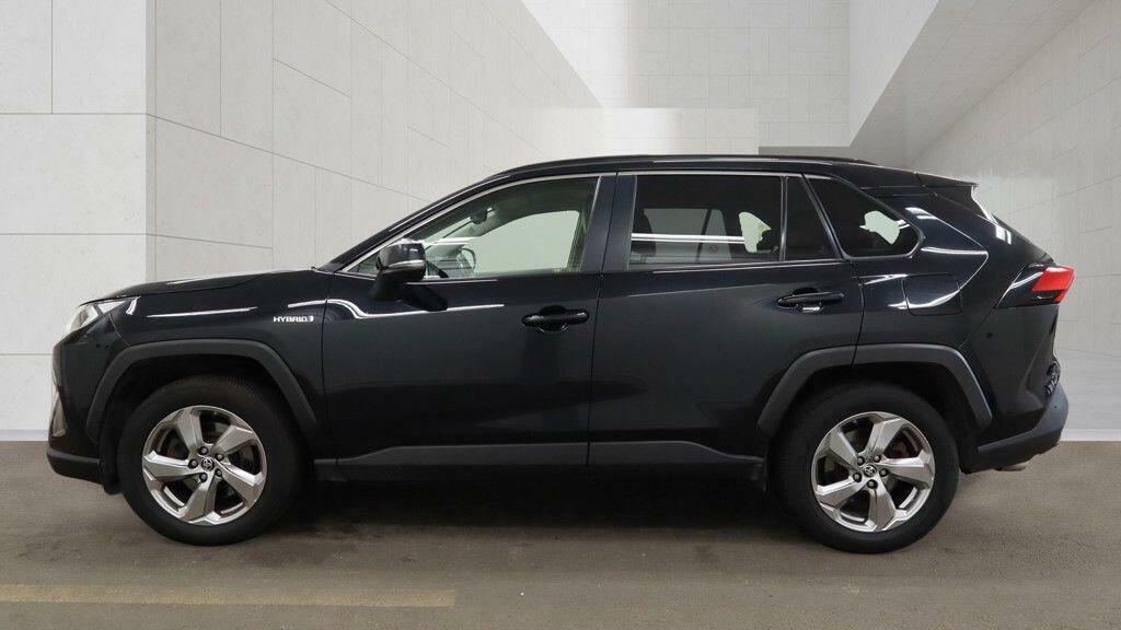 Toyota Rav 4 Design Black #6