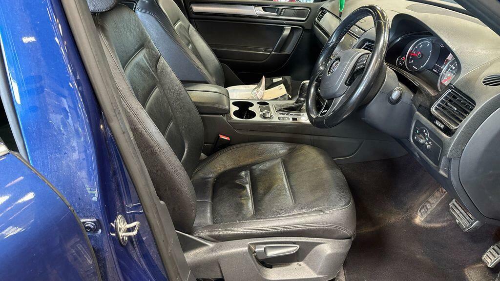 Volkswagen Touareg R-line Blue #3