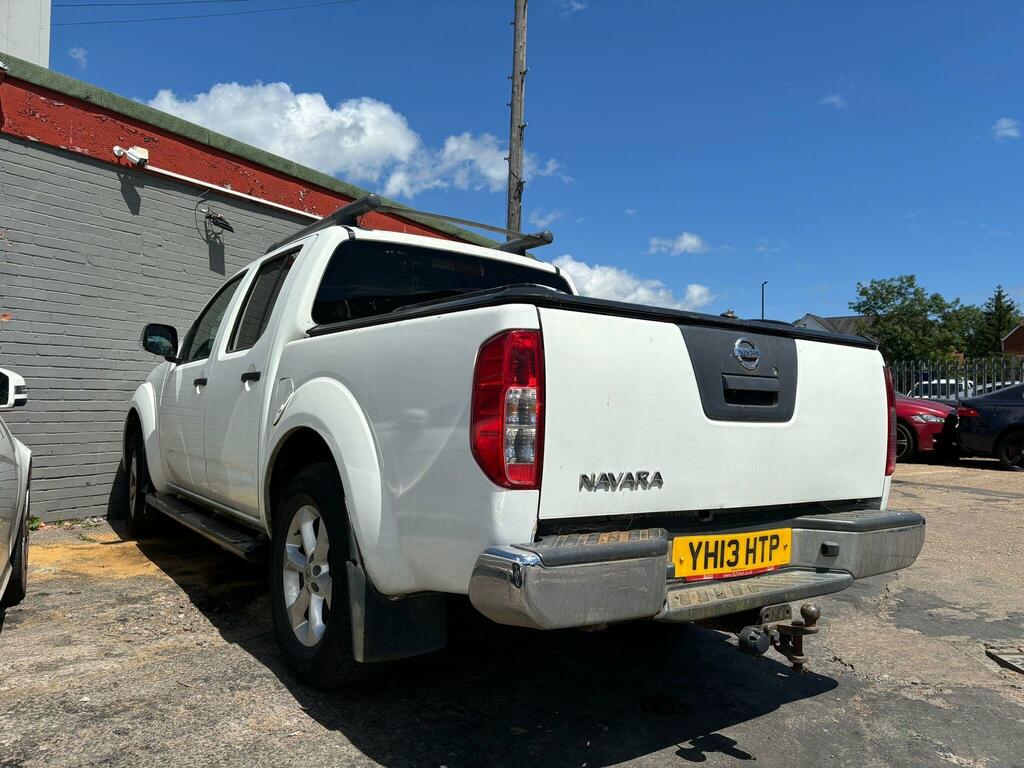 Nissan Navara Tekna White #2