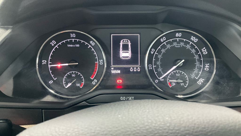 Skoda Superb 2.0 Tdi 150Ps Sportline Hatchback Red #12