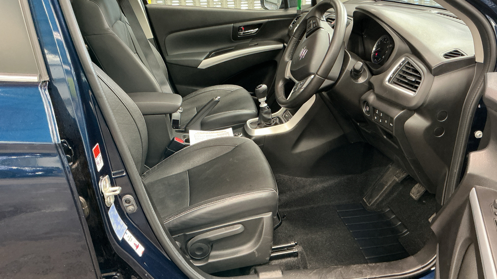 Suzuki SX4 S Cross 1.4 Boosterjet Gpf Sz5 Suv Allgr  #2
