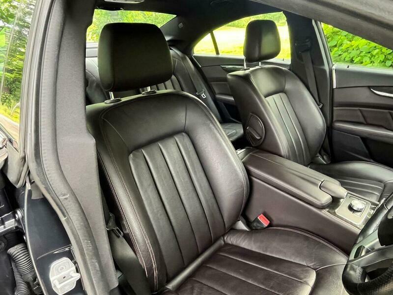 Mercedes-Benz CLS Silver #24