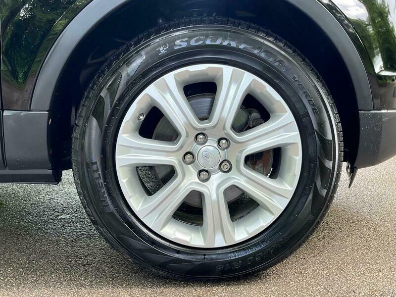 Land Rover Range Rover Evoque 2L Se Tech Black #22