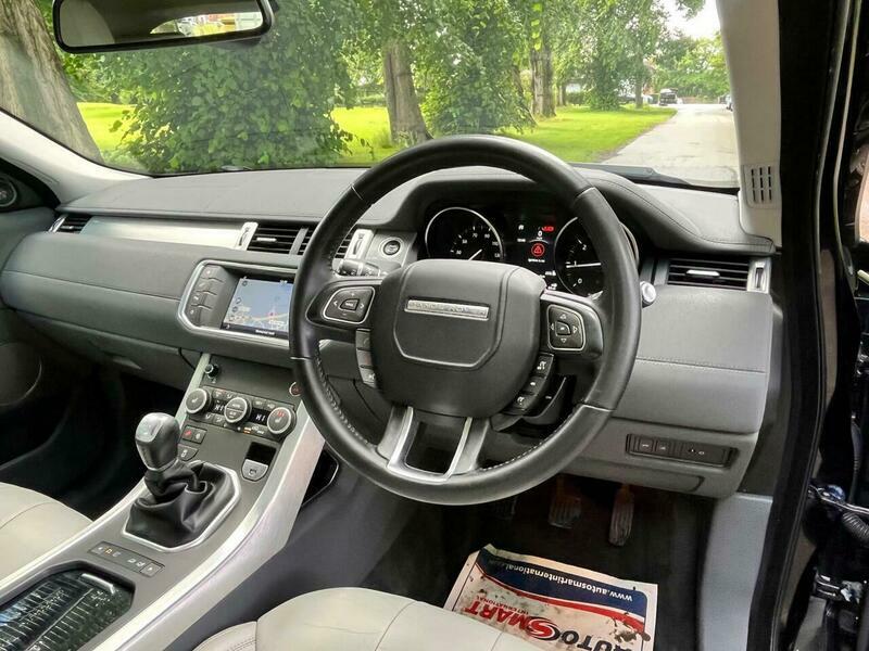 Land Rover Range Rover Evoque 2L Se Tech Black #8