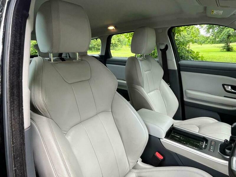Land Rover Range Rover Evoque 2L Se Tech Black #23