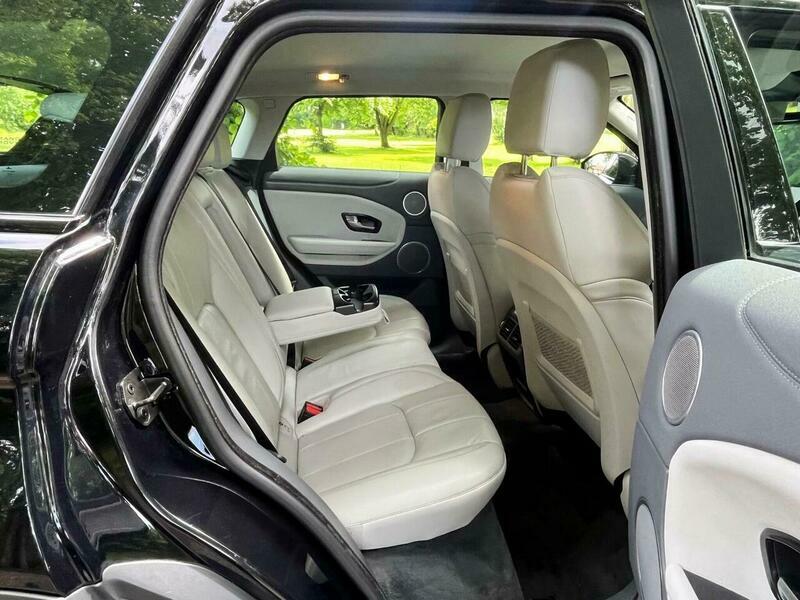 Land Rover Range Rover Evoque 2L Se Tech Black #10