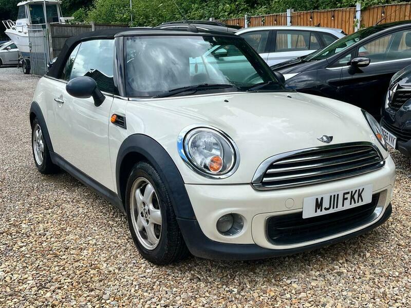 Mini Convertible 1.6 One Euro 5 White