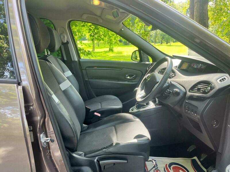 Renault Grand Scenic 1.6 Dci Dynamique Tomtom Brown #6