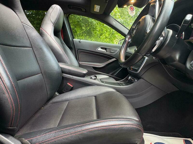 Mercedes-Benz C Class C250d Amg Line 9G-tronic White #37