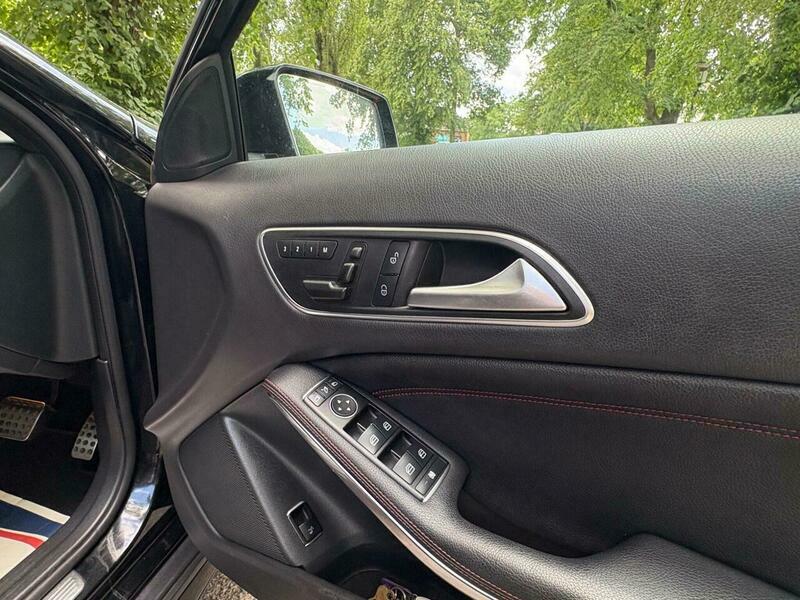 Mercedes-Benz C Class C250d Amg Line 9G-tronic White #26