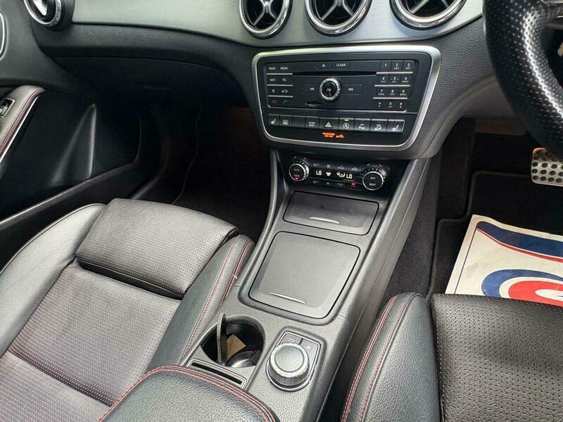 Mercedes-Benz C Class C250d Amg Line 9G-tronic White #17
