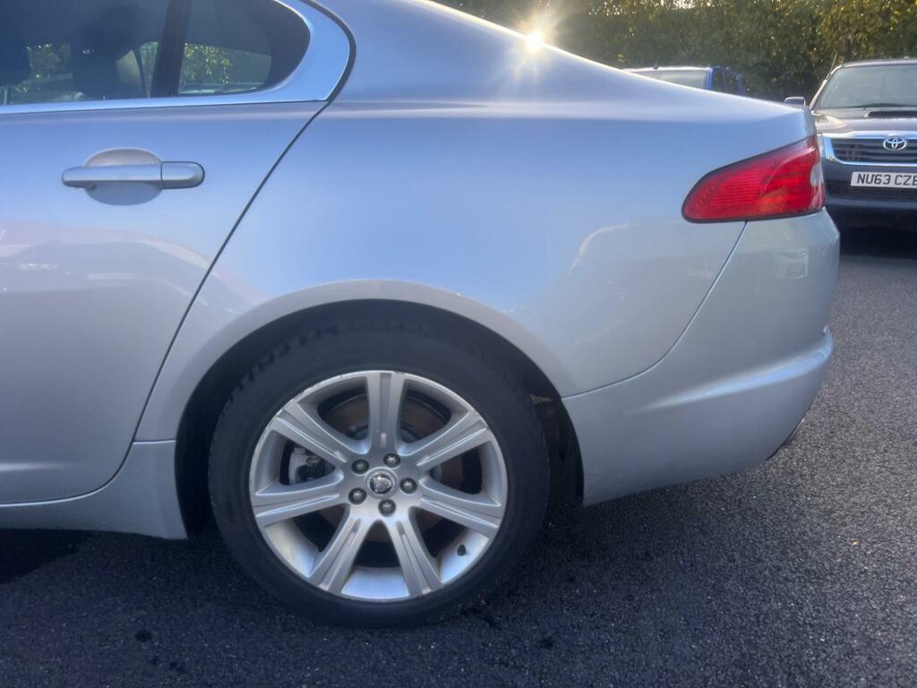 Jaguar XF V6 S Portfolio Grey #32
