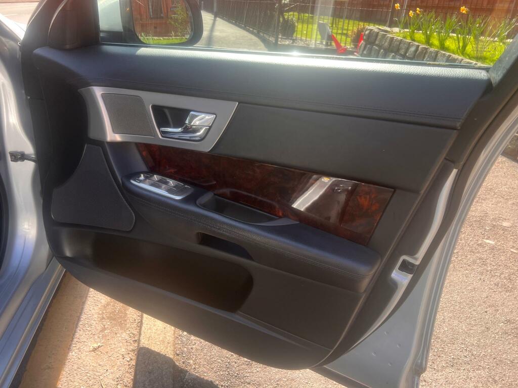 Jaguar XF V6 S Portfolio Grey #15