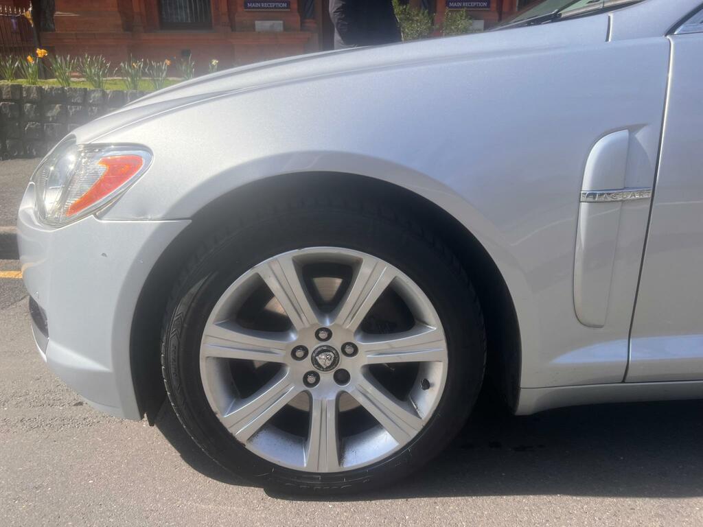 Jaguar XF V6 S Portfolio Grey #9
