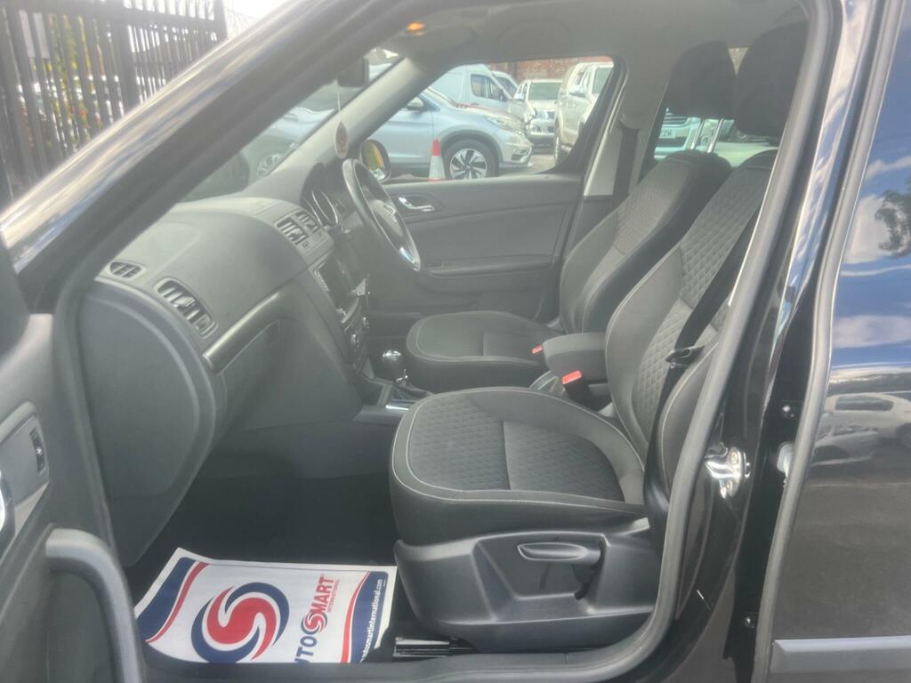 Skoda Yeti Suv Black #21