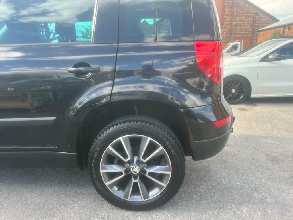 Skoda Yeti Suv Black #11