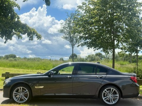BMW 7 Series 730D Se Blue #10