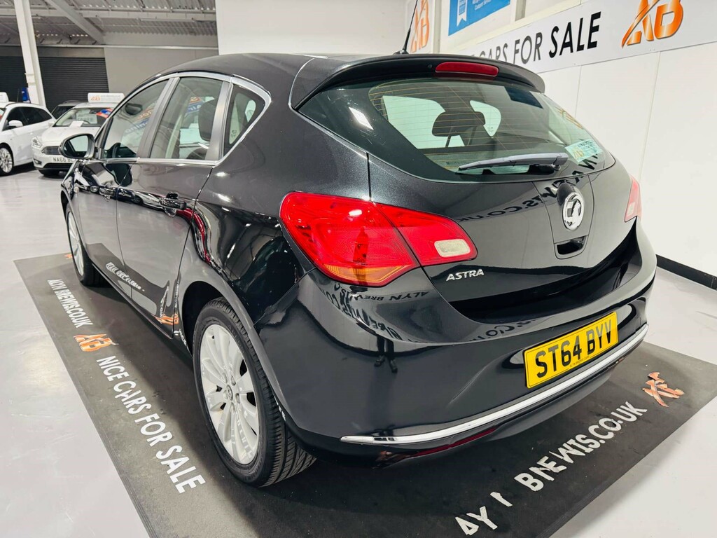 Vauxhall Astra Excite Black #4