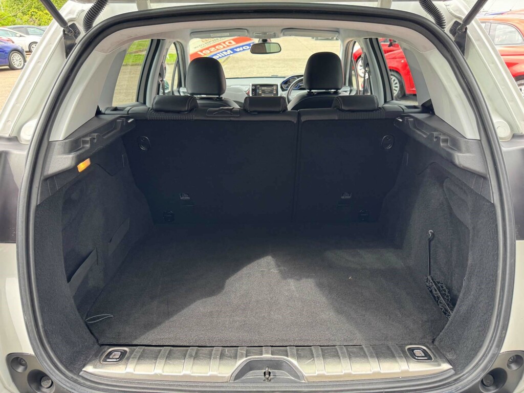 Peugeot 2008 1.4 Hdi Active White #52