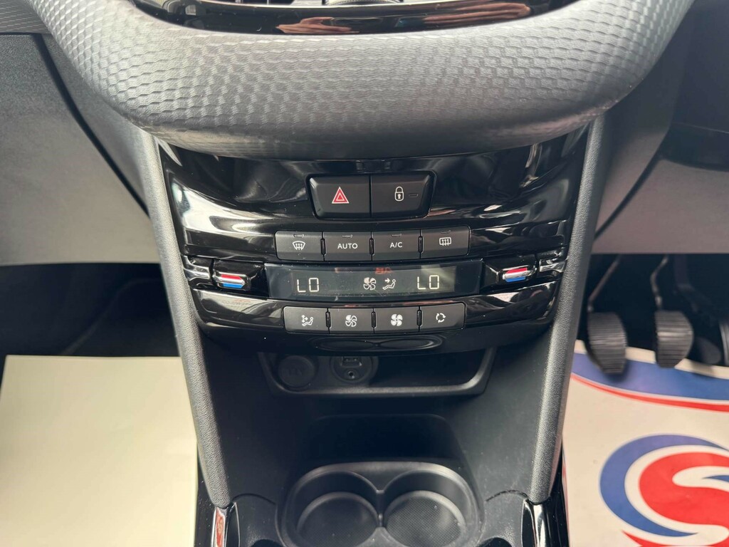 Peugeot 2008 1.4 Hdi Active White #40