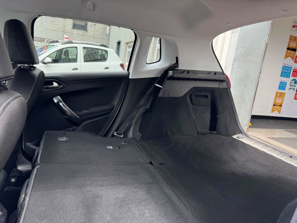 Peugeot 2008 1.4 Hdi Active White #54