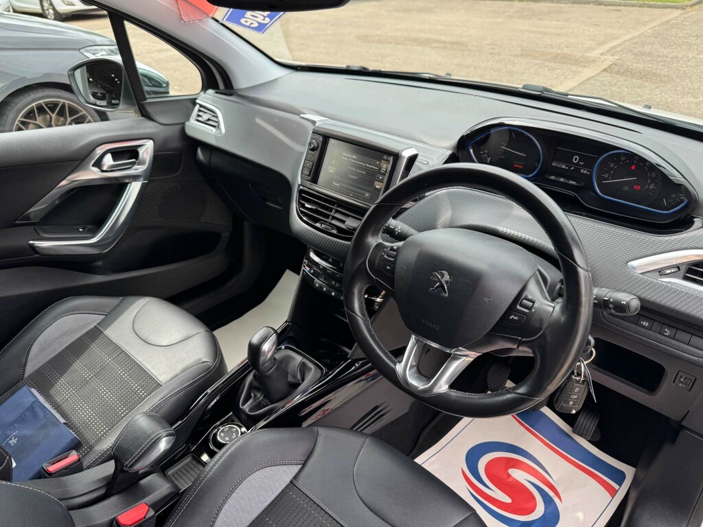 Peugeot 2008 1.4 Hdi Active White #29
