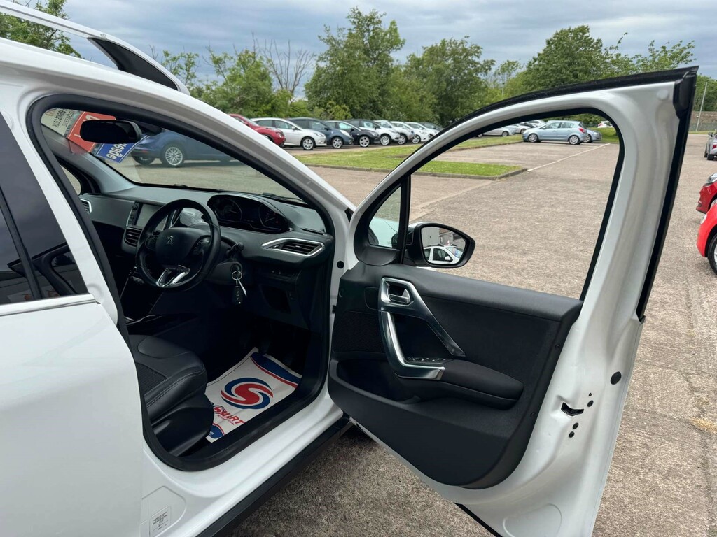 Peugeot 2008 1.4 Hdi Active White #48