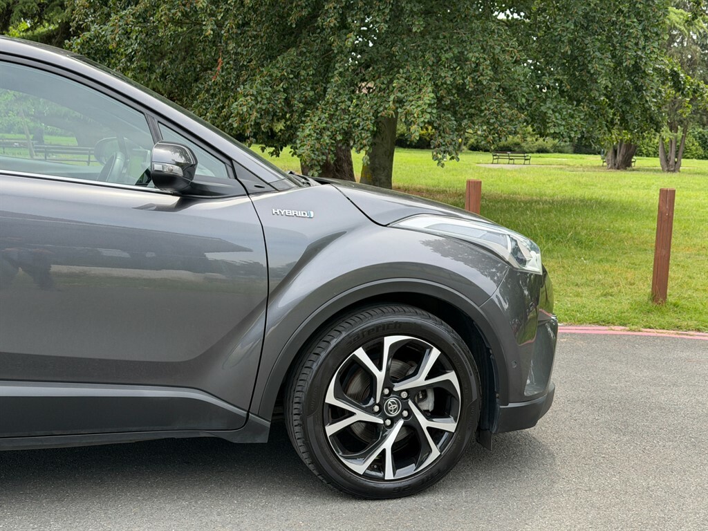 Toyota C-Hr Design Grey #4