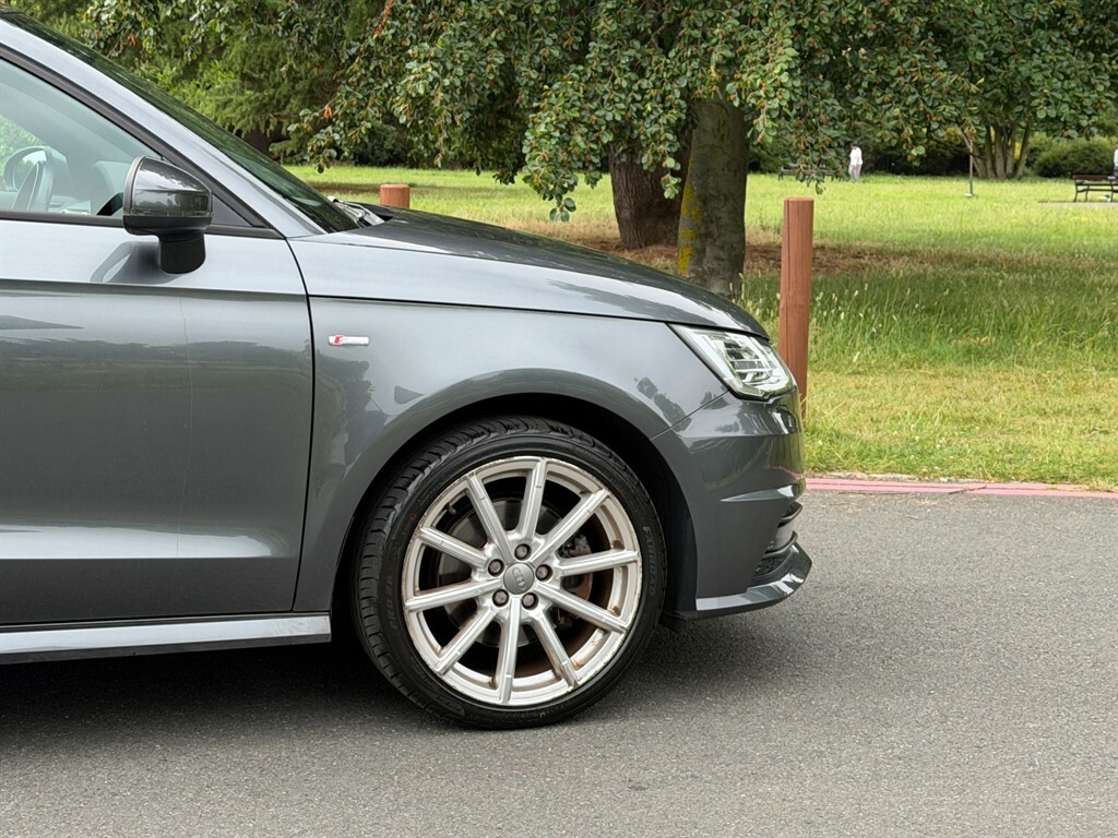 Audi A1 Sportback Tfsi S Line Grey #4