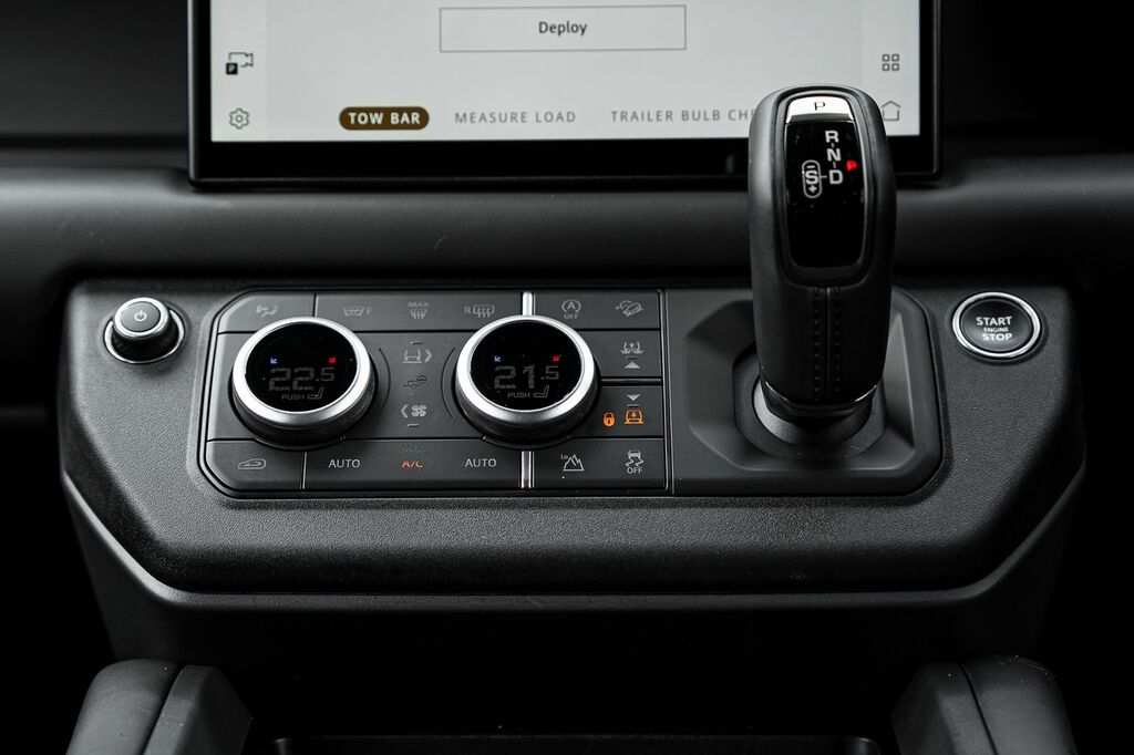 Land Rover Defender P635 Octa  #38