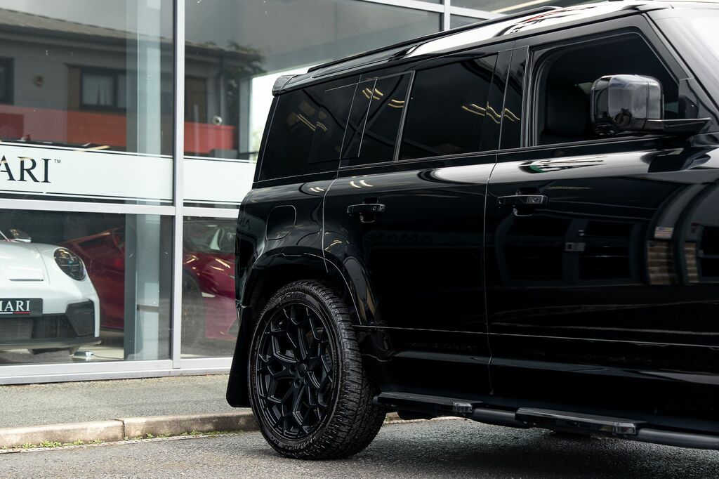 Land Rover Defender P635 Octa  #95