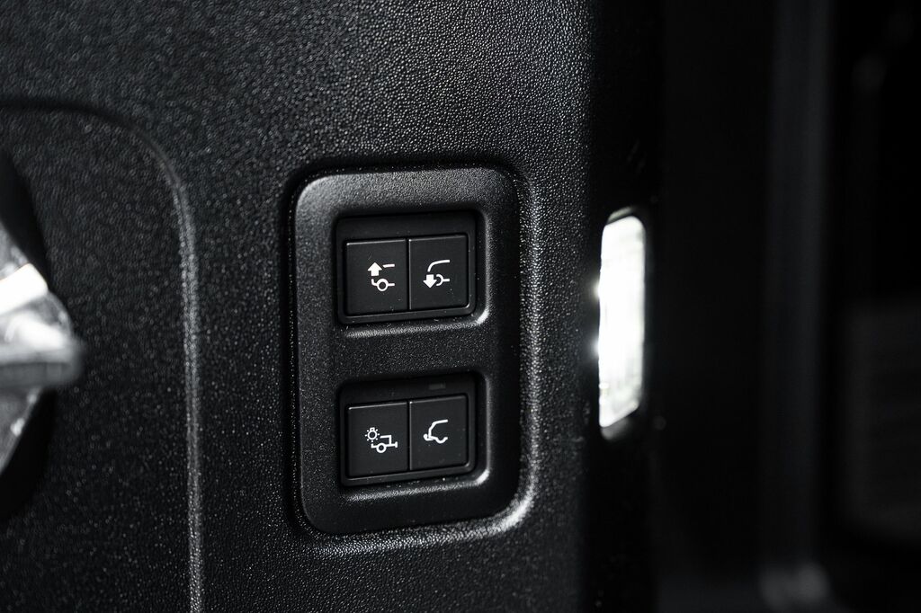 Land Rover Defender P635 Octa  #121